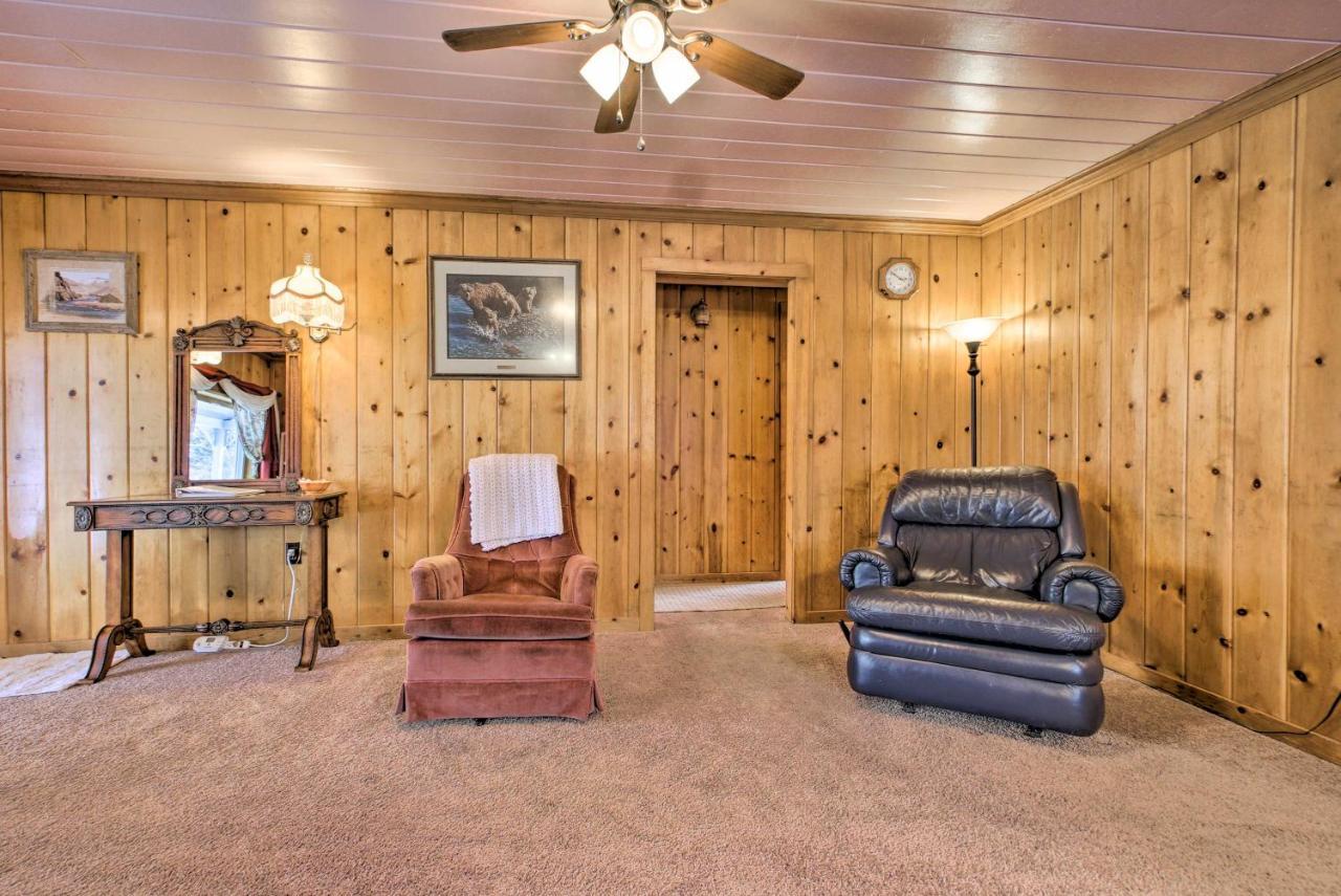 Cozy Home With Hot Tub Half Mi To Salmon River! 외부 사진
