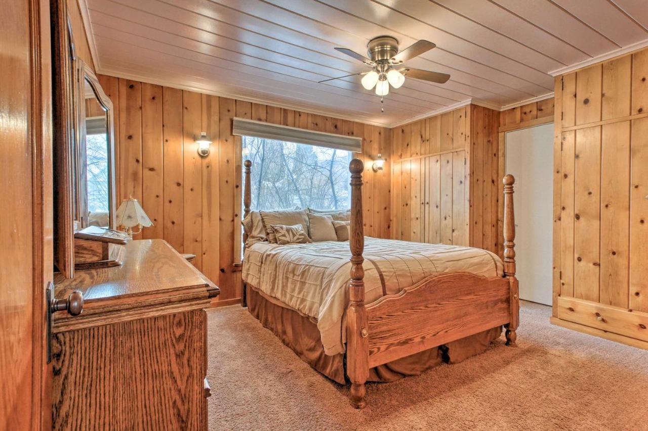 Cozy Home With Hot Tub Half Mi To Salmon River! 외부 사진